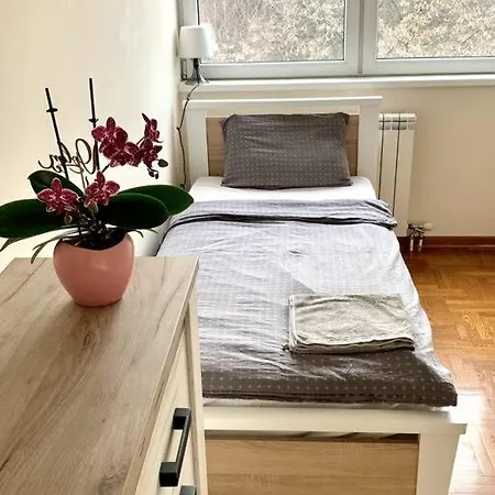 Sunkissed アパート